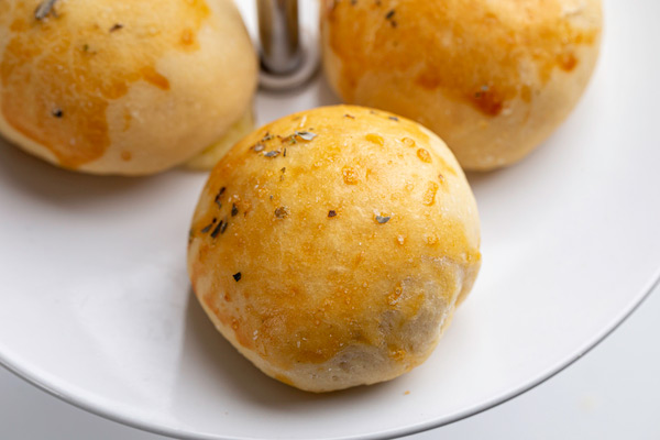 Bandeja 12 unidades Pão Batata Queijo Branco