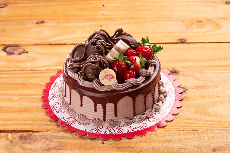 Bolo Kinder Bueno com Nutella